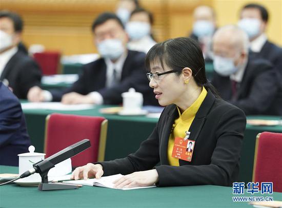 5月24日，全國人大代表禹誠參加湖北代表團(tuán)的審議并發(fā)言。新華社記者 黃敬文 攝